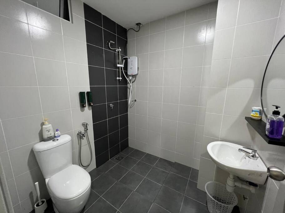 Dhia Raisha Homestay Kuala Terengganu Luaran gambar
